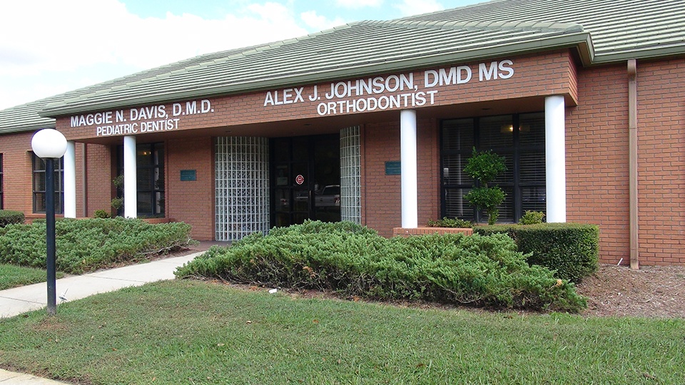 Outside view of Florida Tongue Tie Institute office