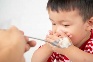 child refusing food because lip ties affect toddlers